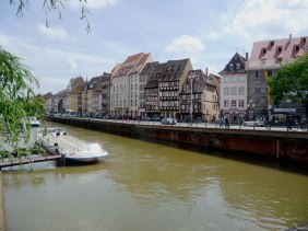Canal-scene-in-Petite-France